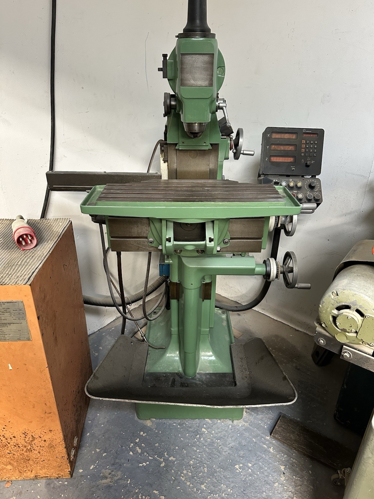 Deckel FP1 Milling Machine